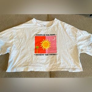 Graphic cropped tee